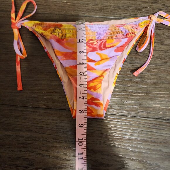 Farm Rio Painted Fishes Side-Tie Bikini Bottom NWT Pink Large - Picture 4 of 12